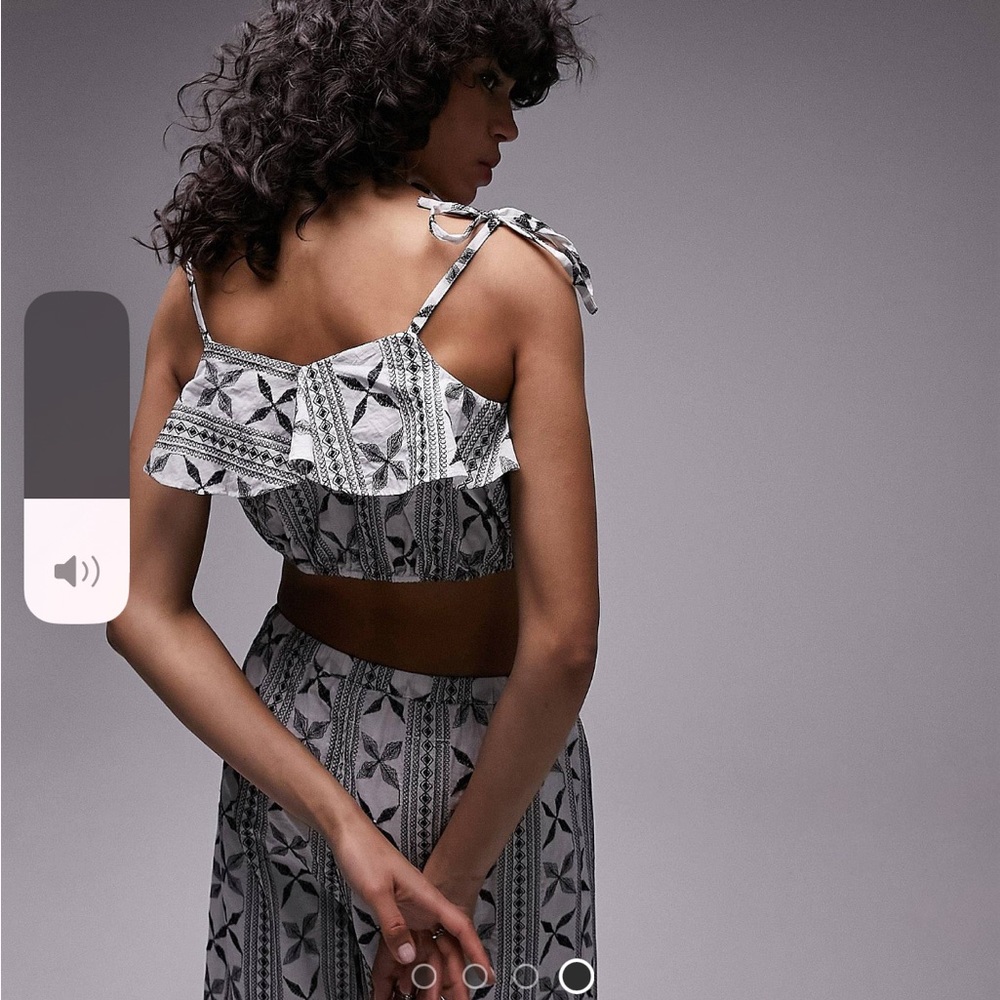 Topshop Embroidered Beach Set in Monochrome - Picture 4 of 15